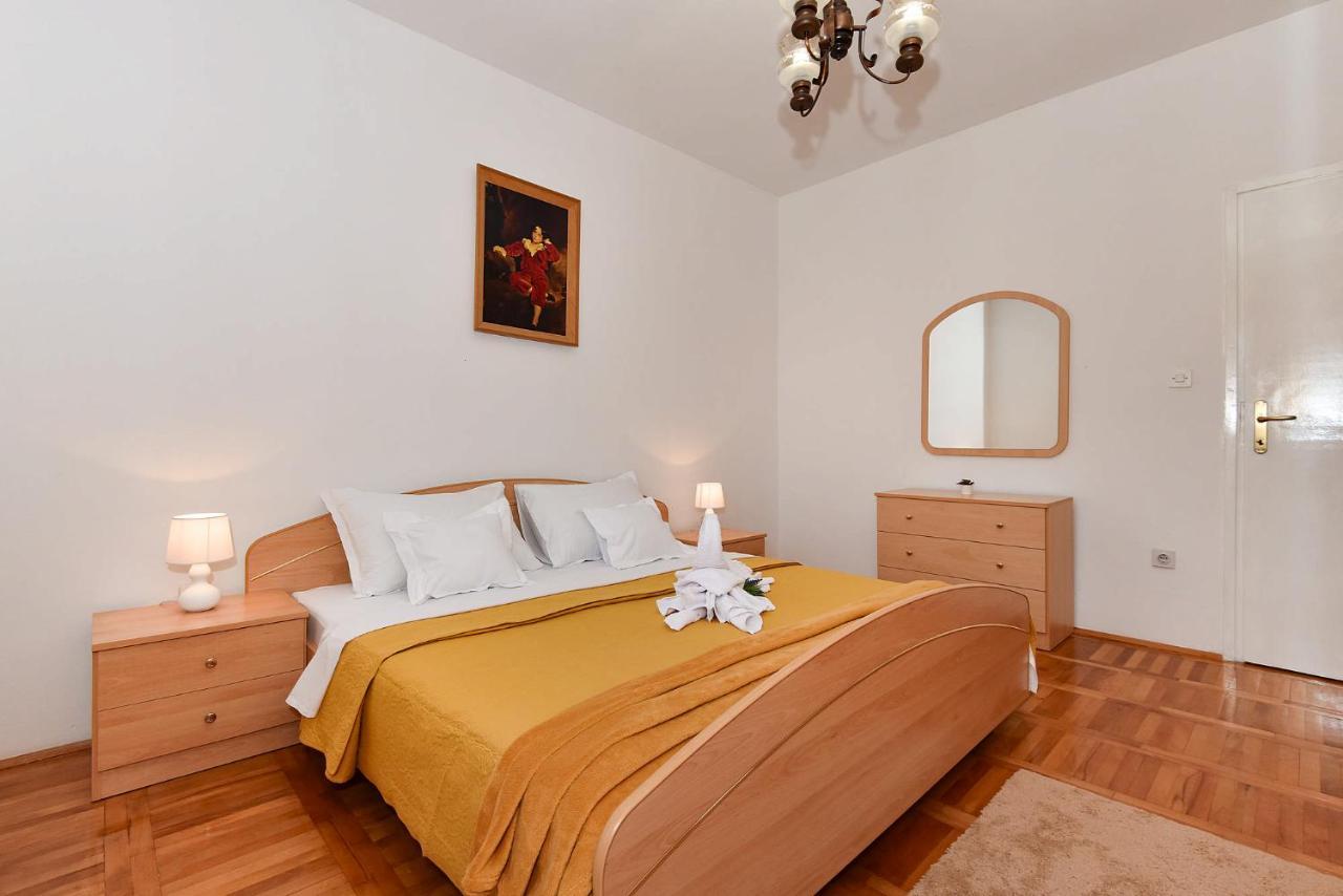 Lana Apartman Zadar Bagian luar foto