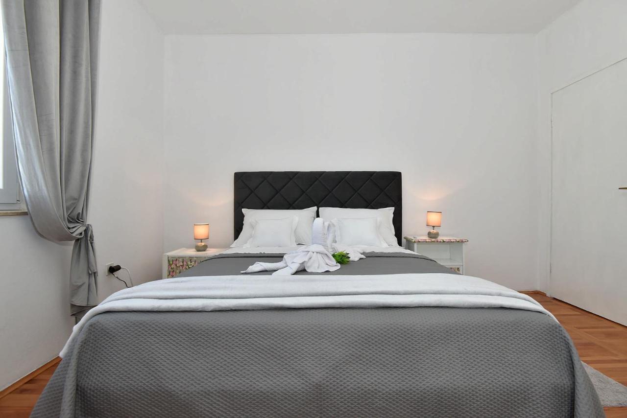 Lana Apartman Zadar Bagian luar foto
