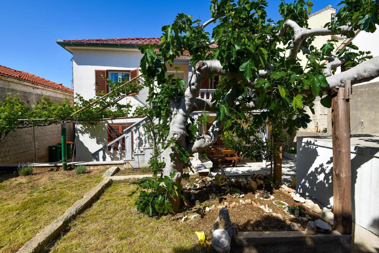 Lana Apartman Zadar Bagian luar foto