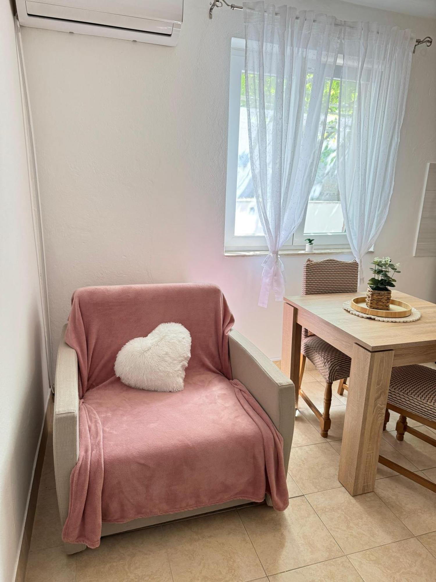 Lana Apartman Zadar Bagian luar foto
